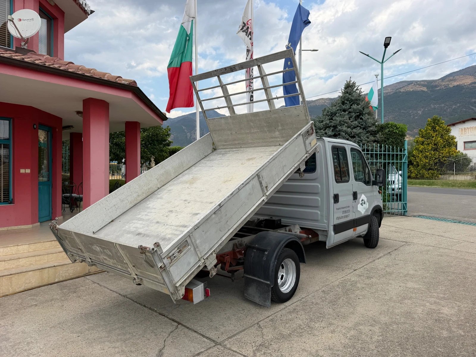Iveco Daily 2.8HPT* 35C13* Тристранен самосвал* 2.80 метра кош, снимка 8 - Бусове и автобуси - 55927642