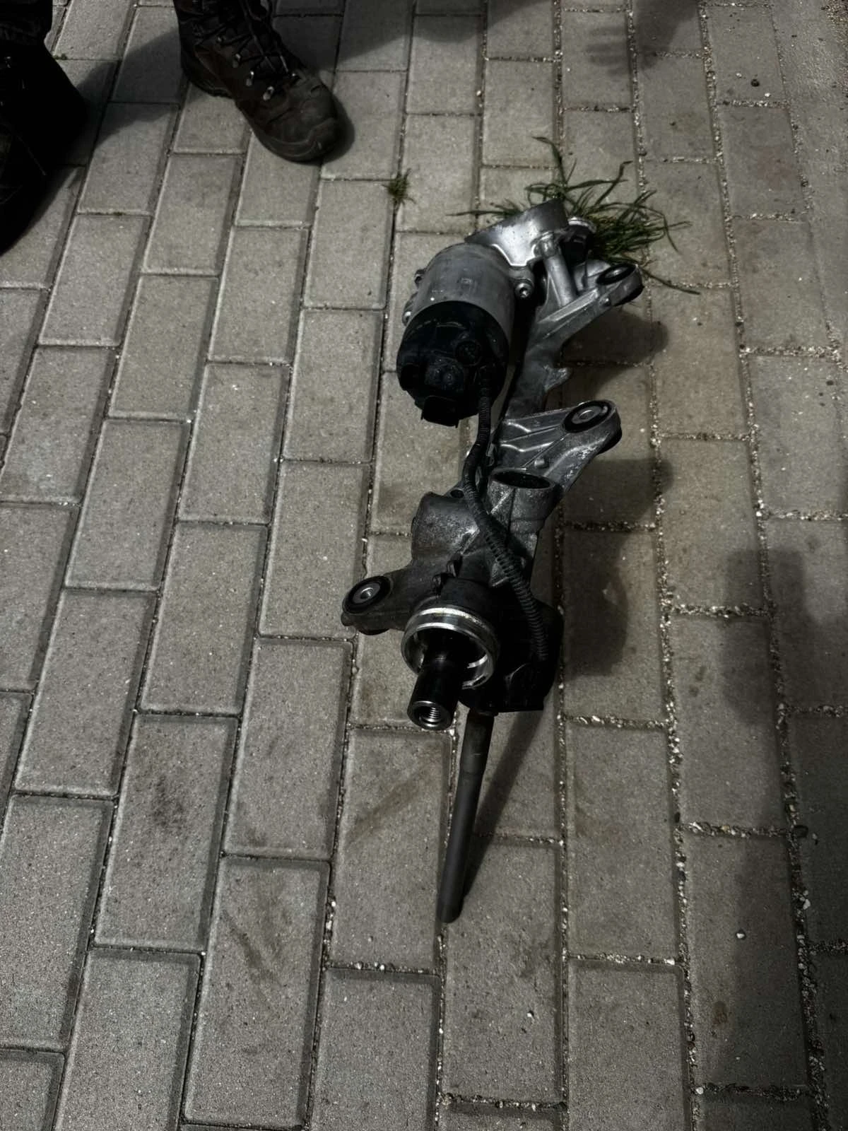 Ел. Мотор за кормилна рейка, снимка 2 - Части - 54462457