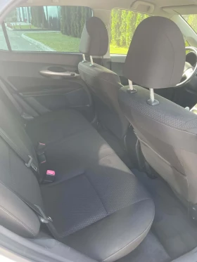 Toyota Auris, снимка 11