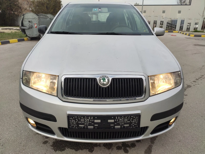 Skoda Fabia 1.2i/ 12V facelift, снимка 1 - Автомобили и джипове - 46917581