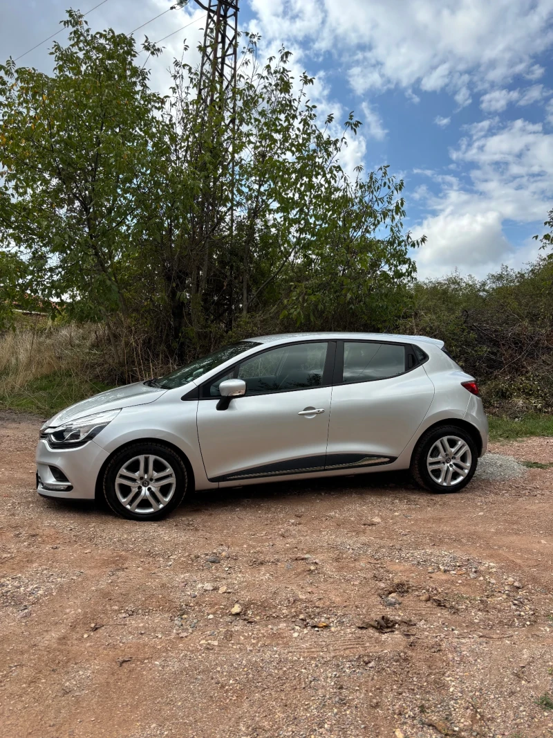 Renault Clio, снимка 3 - Автомобили и джипове - 47481555