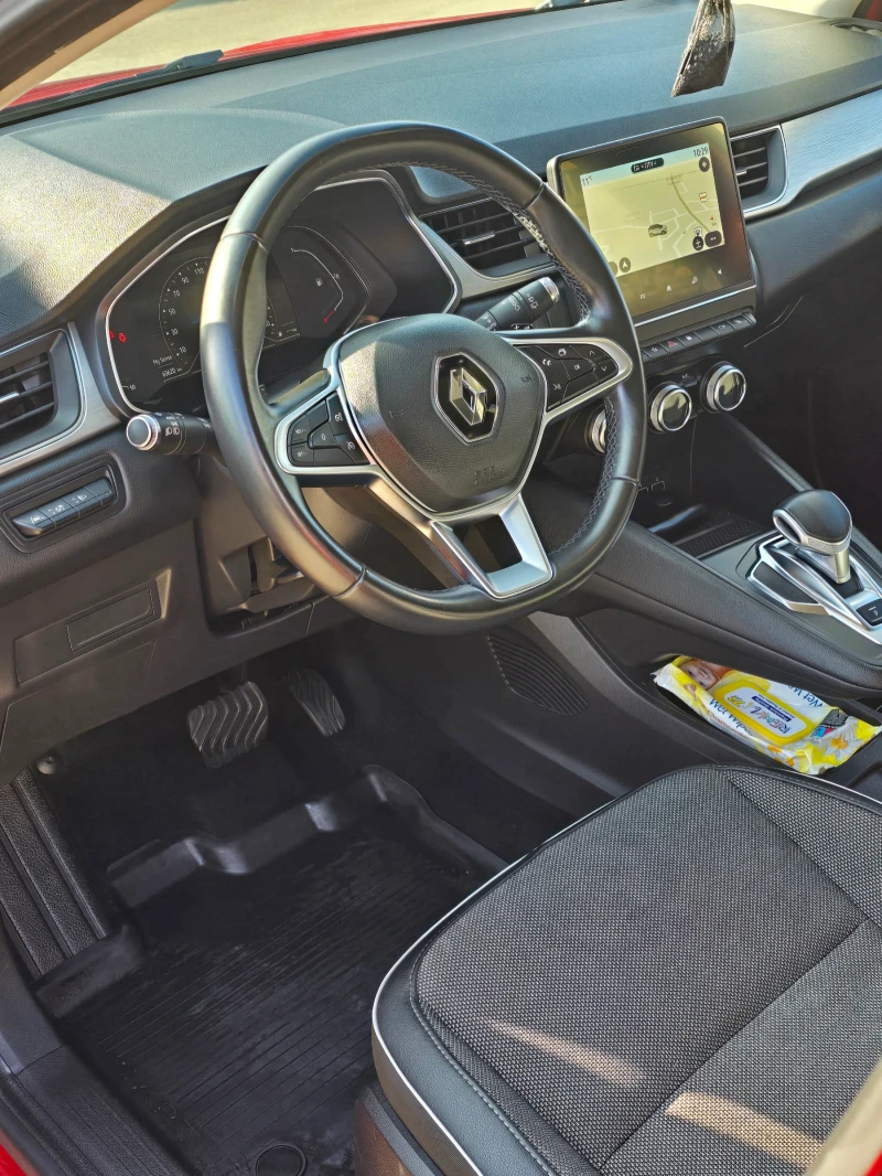 Renault Captur, снимка 11 - Автомобили и джипове - 49049855