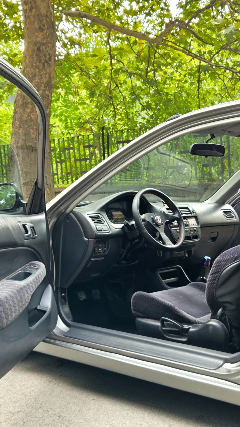 Honda Civic, снимка 10 - Автомобили и джипове - 52055684