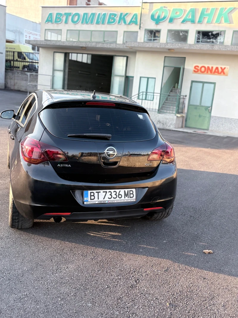 Opel Astra, снимка 4 - Автомобили и джипове - 52598275