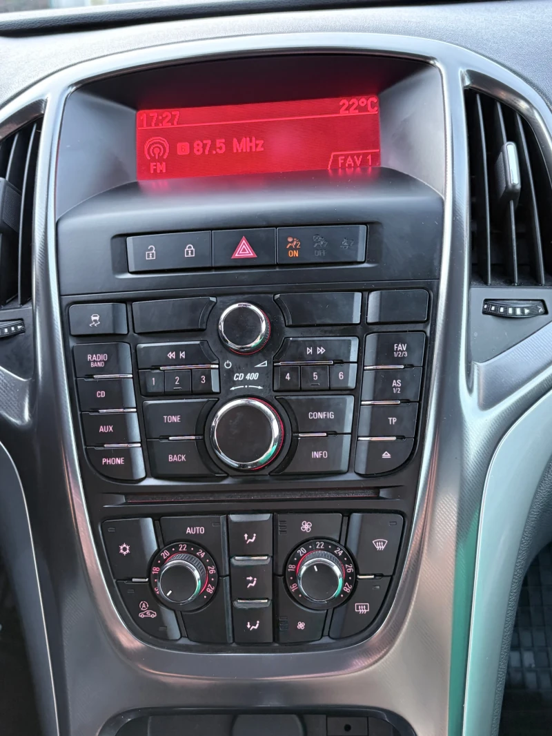 Opel Astra, снимка 10 - Автомобили и джипове - 52598275