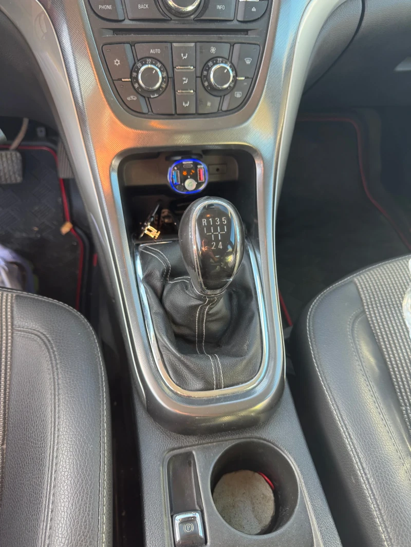 Opel Astra, снимка 10 - Автомобили и джипове - 52312852