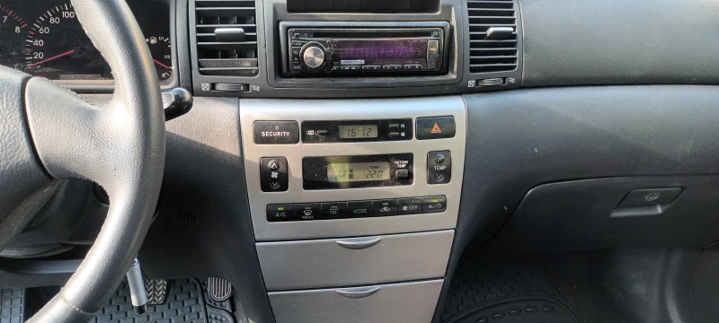 Toyota Corolla, снимка 7 - Автомобили и джипове - 52412477