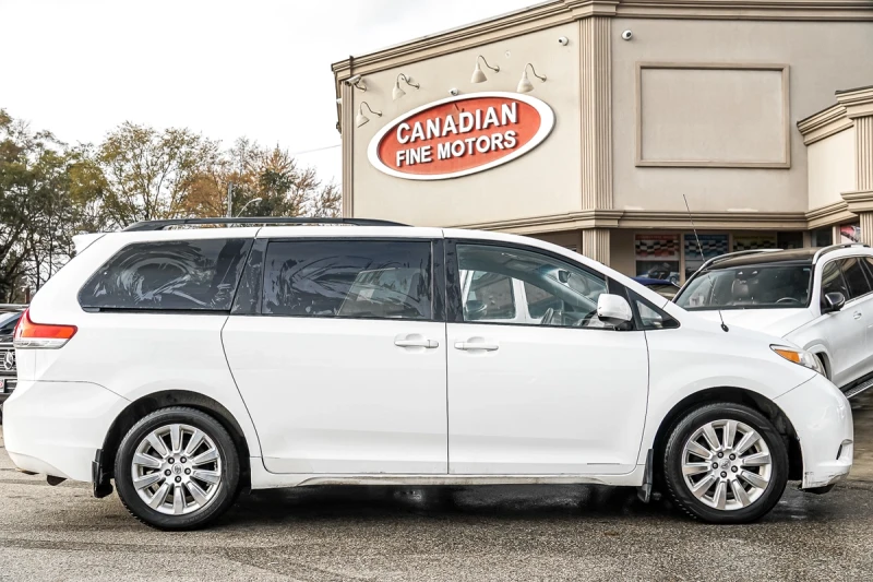 Toyota Sienna * Вземи на изплащане от 569лв на месец, снимка 3 - Автомобили и джипове - 52640929