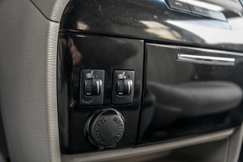 Toyota Sienna * Вземи на изплащане от 569лв на месец, снимка 11 - Автомобили и джипове - 52640929