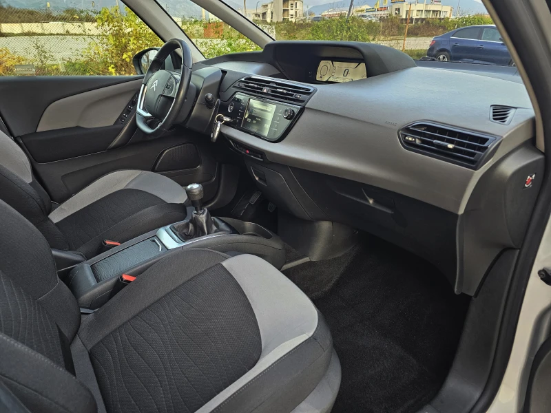 Citroen C4 Picasso 1.6 HDI Exclusive, снимка 11 - Автомобили и джипове - 52654451
