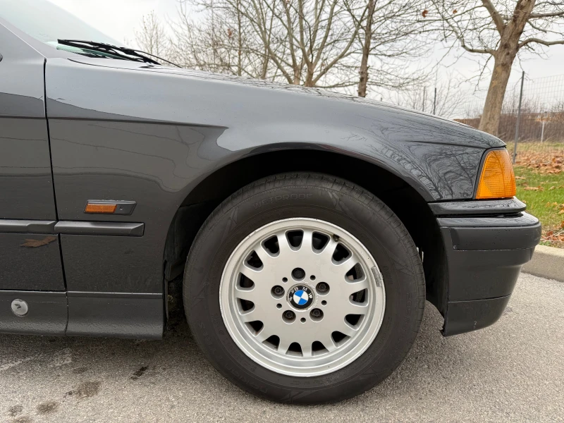 BMW 318 i, снимка 6 - Автомобили и джипове - 52790901