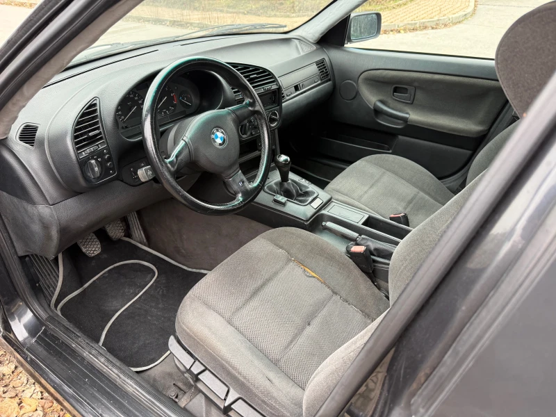 BMW 318 i, снимка 8 - Автомобили и джипове - 52790901