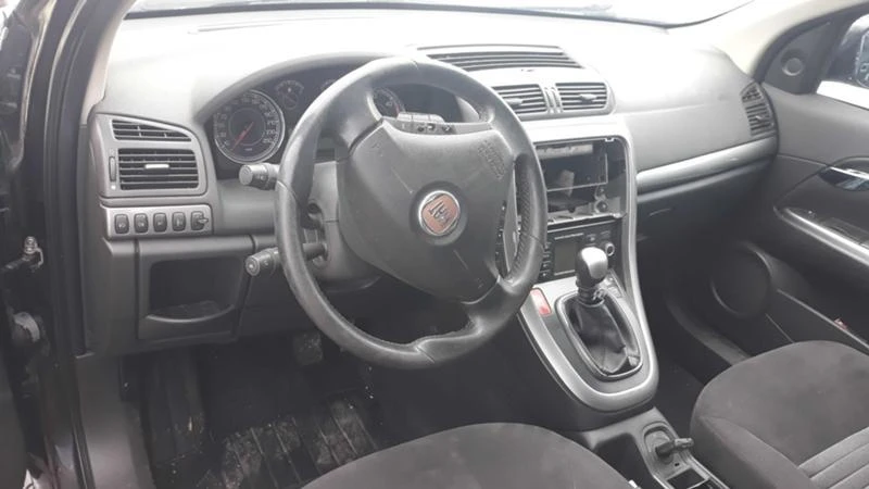 Fiat Croma 1.9 JTD, снимка 6 - Автомобили и джипове - 47602504