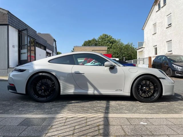 Porsche 911 GTS 4* COUPE* 992.2* LIFT* SPORT DESIGN* 360 CAM*  - изображение 3