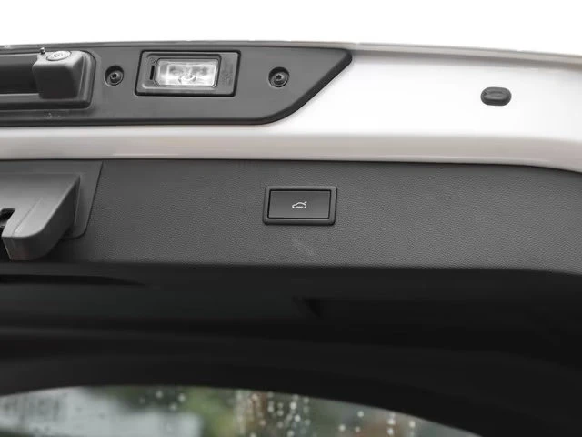 Cupra Formentor 2.0TSI/333HP/VZ/PANO/MATRIX/360/LED/MEMO/770g, снимка 14 - Автомобили и джипове - 53413909