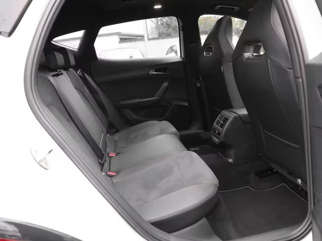 Cupra Formentor 2.0TSI/333HP/VZ/PANO/MATRIX/360/LED/MEMO/770g, снимка 13 - Автомобили и джипове - 53413909