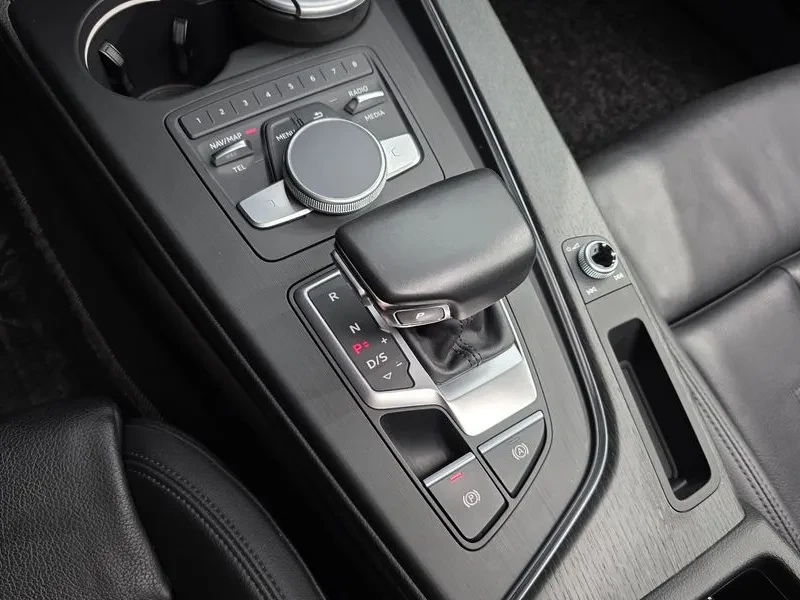 Audi A4 2.0 TDI Quattro, снимка 9 - Автомобили и джипове - 54144382