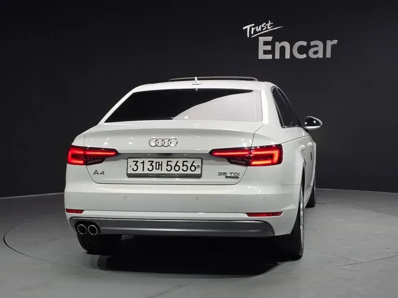 Audi A4 2.0 TDI Quattro, снимка 4 - Автомобили и джипове - 54144382