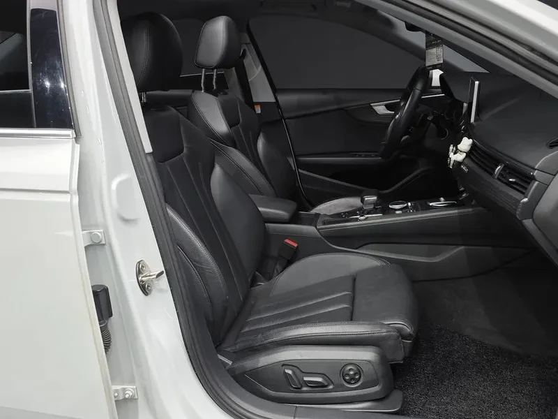 Audi A4 2.0 TDI Quattro, снимка 11 - Автомобили и джипове - 54144382