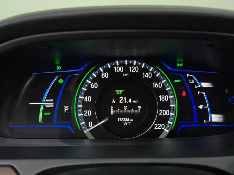 Honda Accord 2.0 Hybrid 9Th Generation, снимка 8 - Автомобили и джипове - 55841504