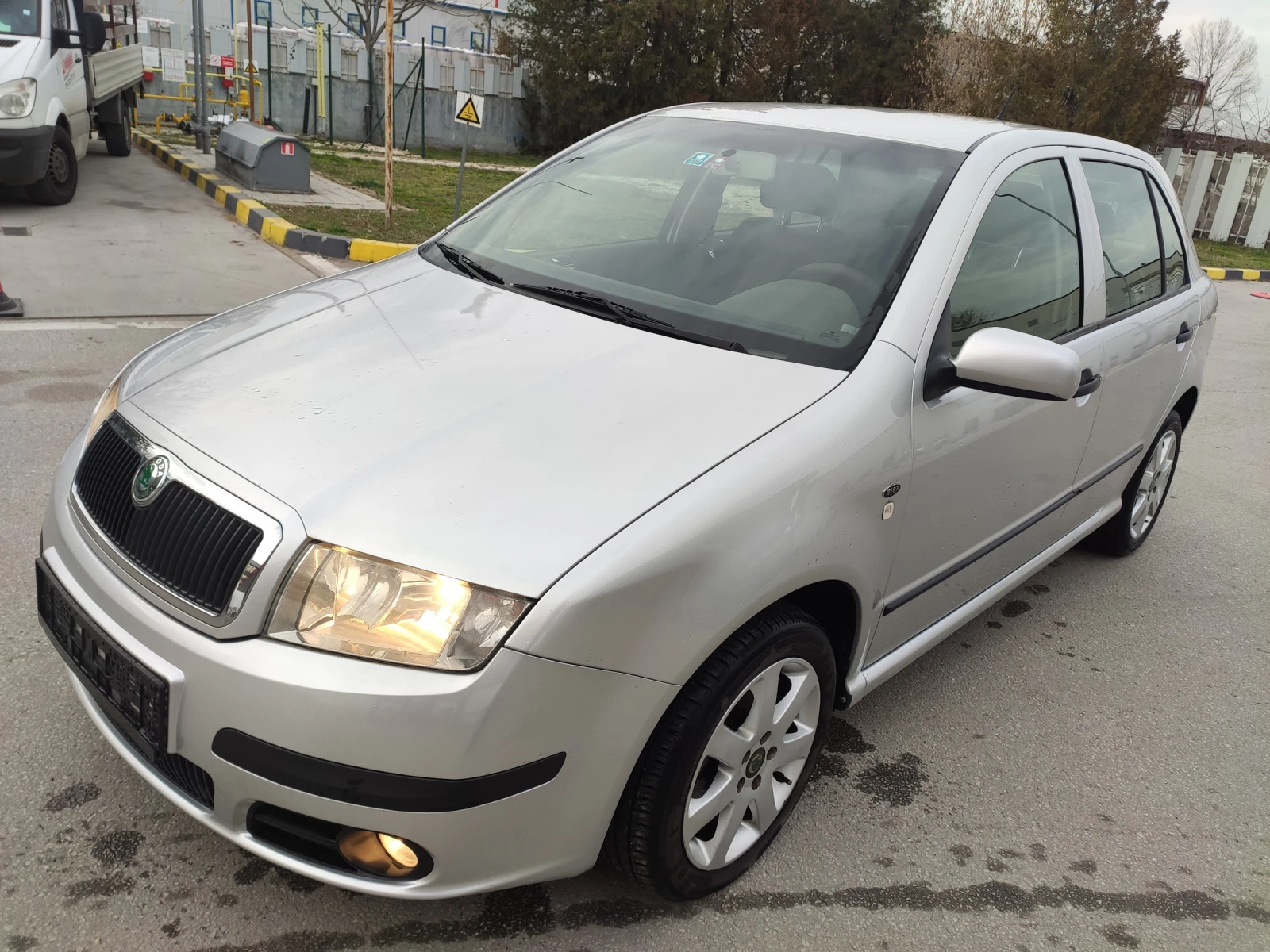 Skoda Fabia 1.2i/ 12V facelift - изображение 2