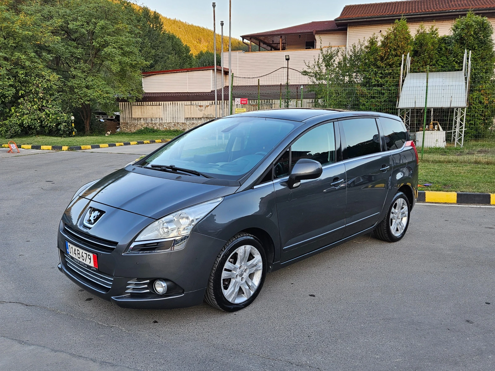 Peugeot 5008 1.6 AVTOMAT/NAVIG/PANORAMA - изображение 2