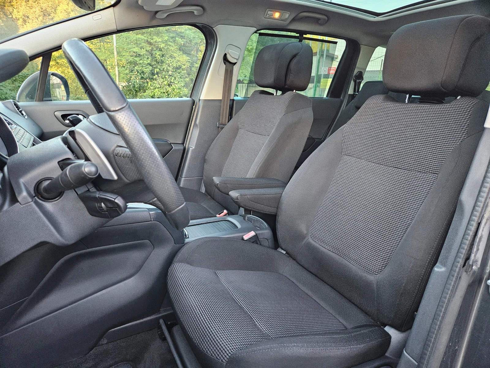 Peugeot 5008 1.6 AVTOMAT/NAVIG/PANORAMA | Mobile.bg — изображение 11