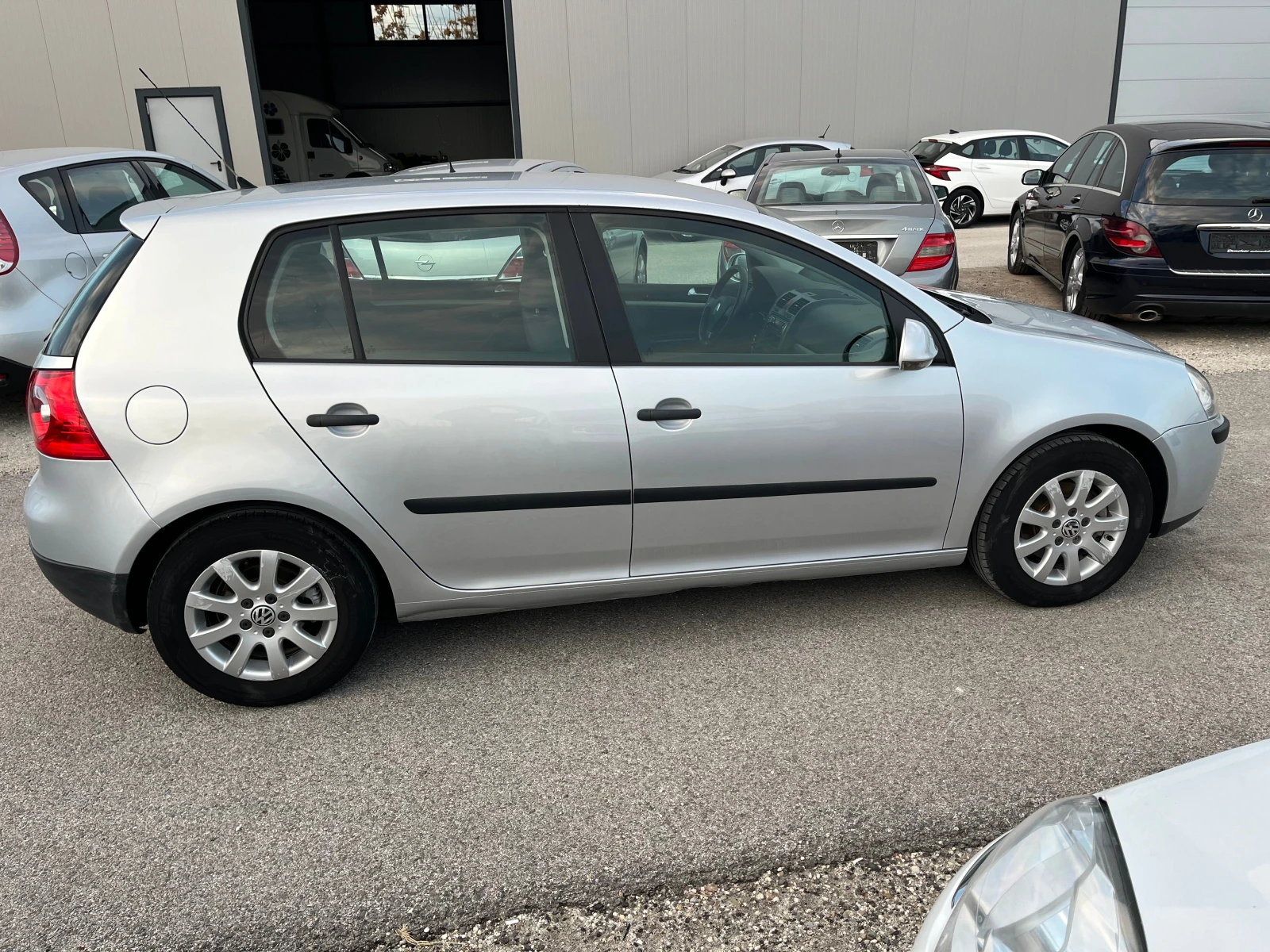 VW Golf 1.6 i GPL - изображение 3