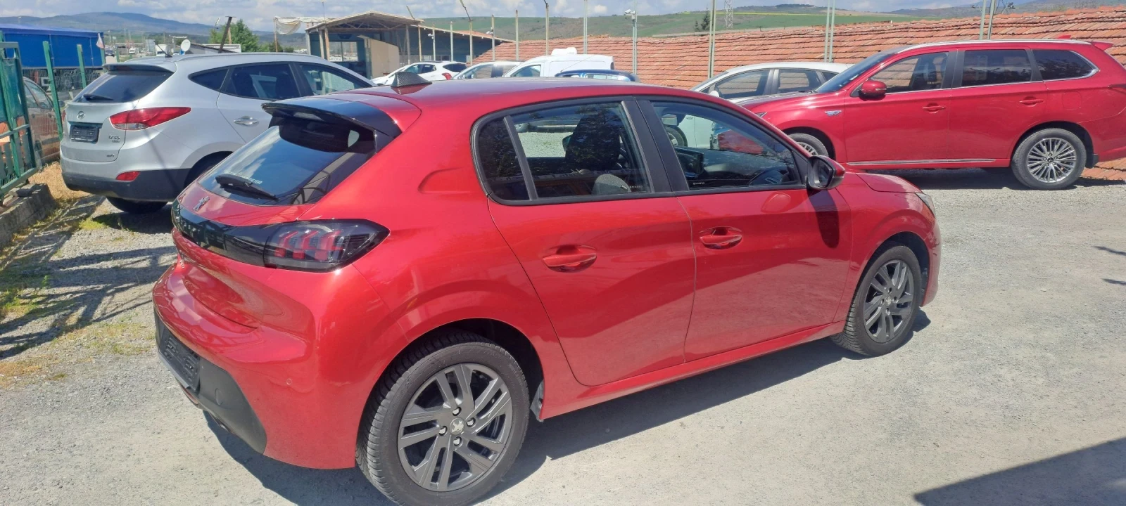 Peugeot 208 1.2 NAVI 37хил.км - изображение 4