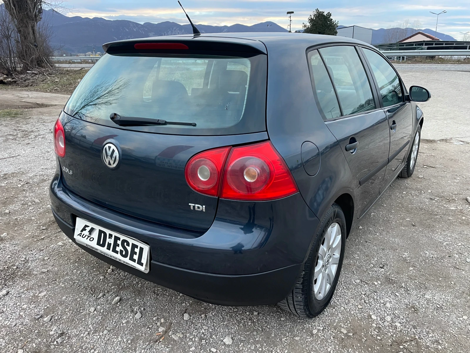 VW Golf 1.9TDI-105-KLIMA-ITALIA - изображение 9