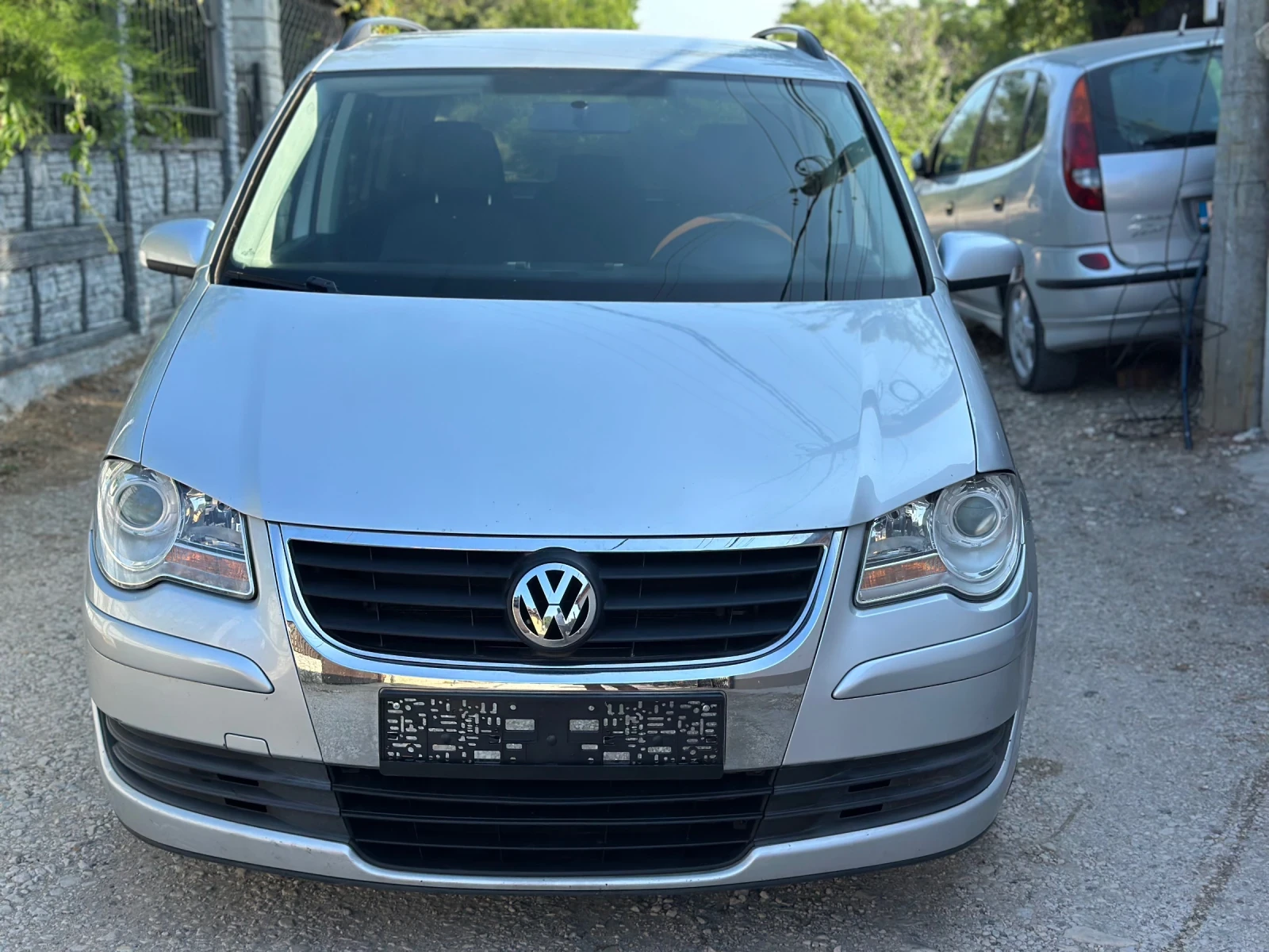 VW Touran 1.9-TDI-90k.c- шест скорости - изображение 2
