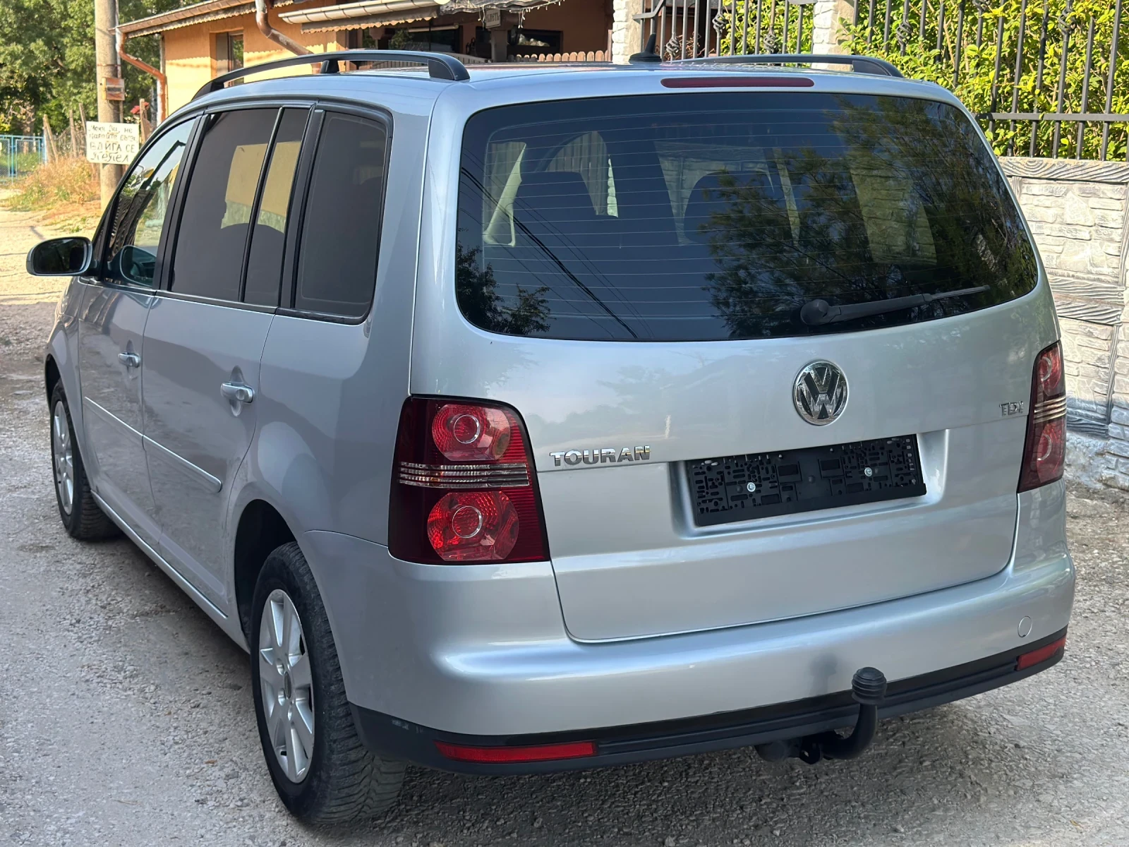 VW Touran 1.9-TDI-90k.c- шест скорости - изображение 6
