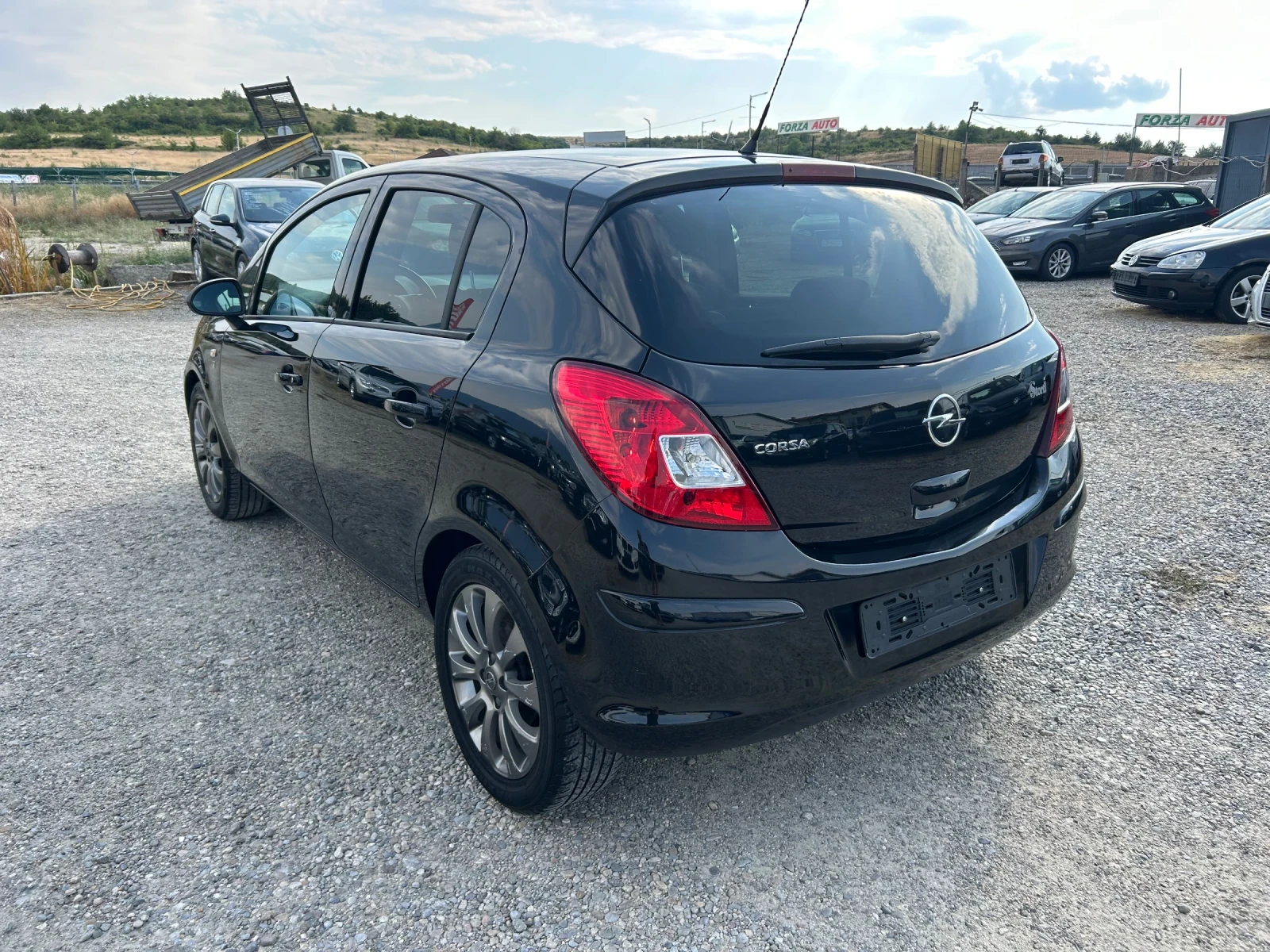 Opel Corsa 1.2i euro5 - изображение 7