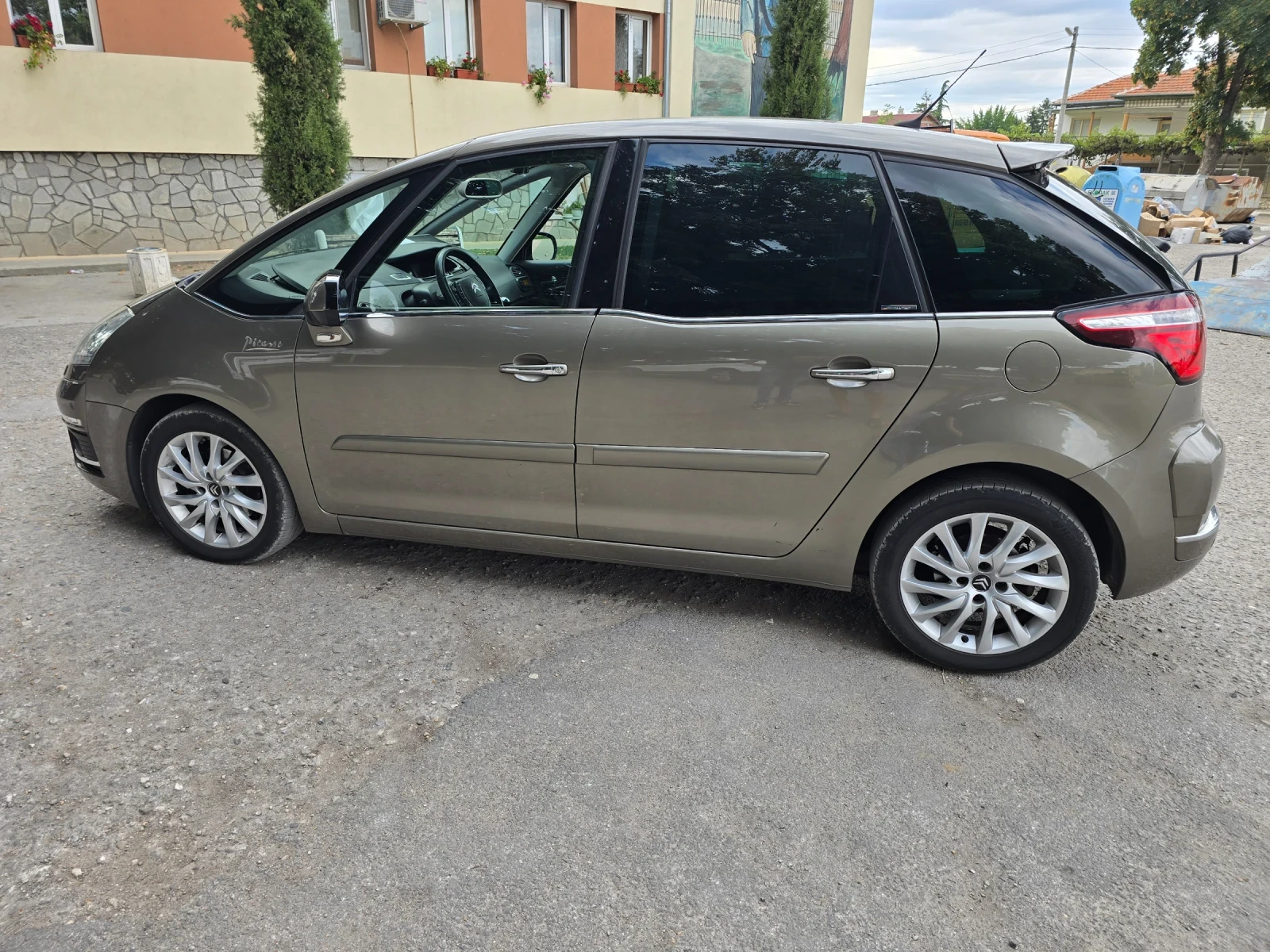 Citroen C4 Picasso 2.0 HDI 150кс. EXCLUSIVE - изображение 2