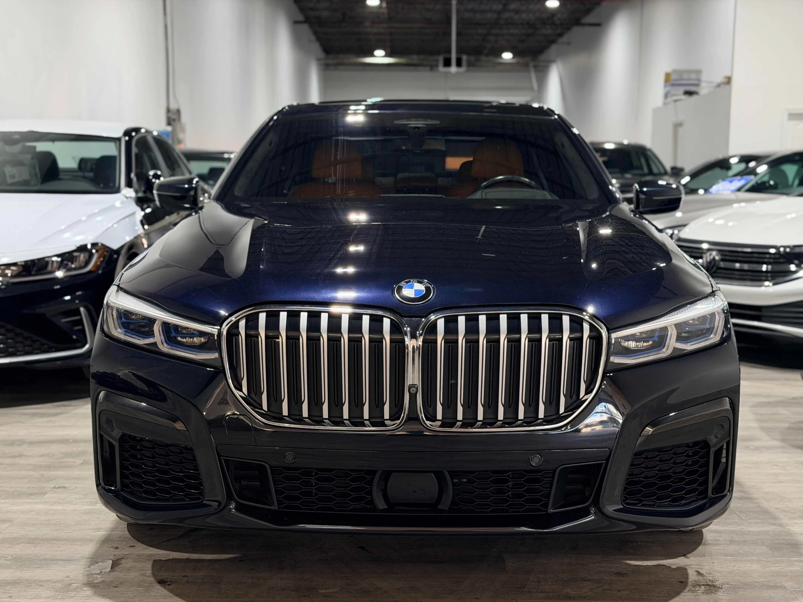 BMW 750 * CARFAX * БЕЗ ПЪРВОНАЧАЛНА ВНОСКА - изображение 2