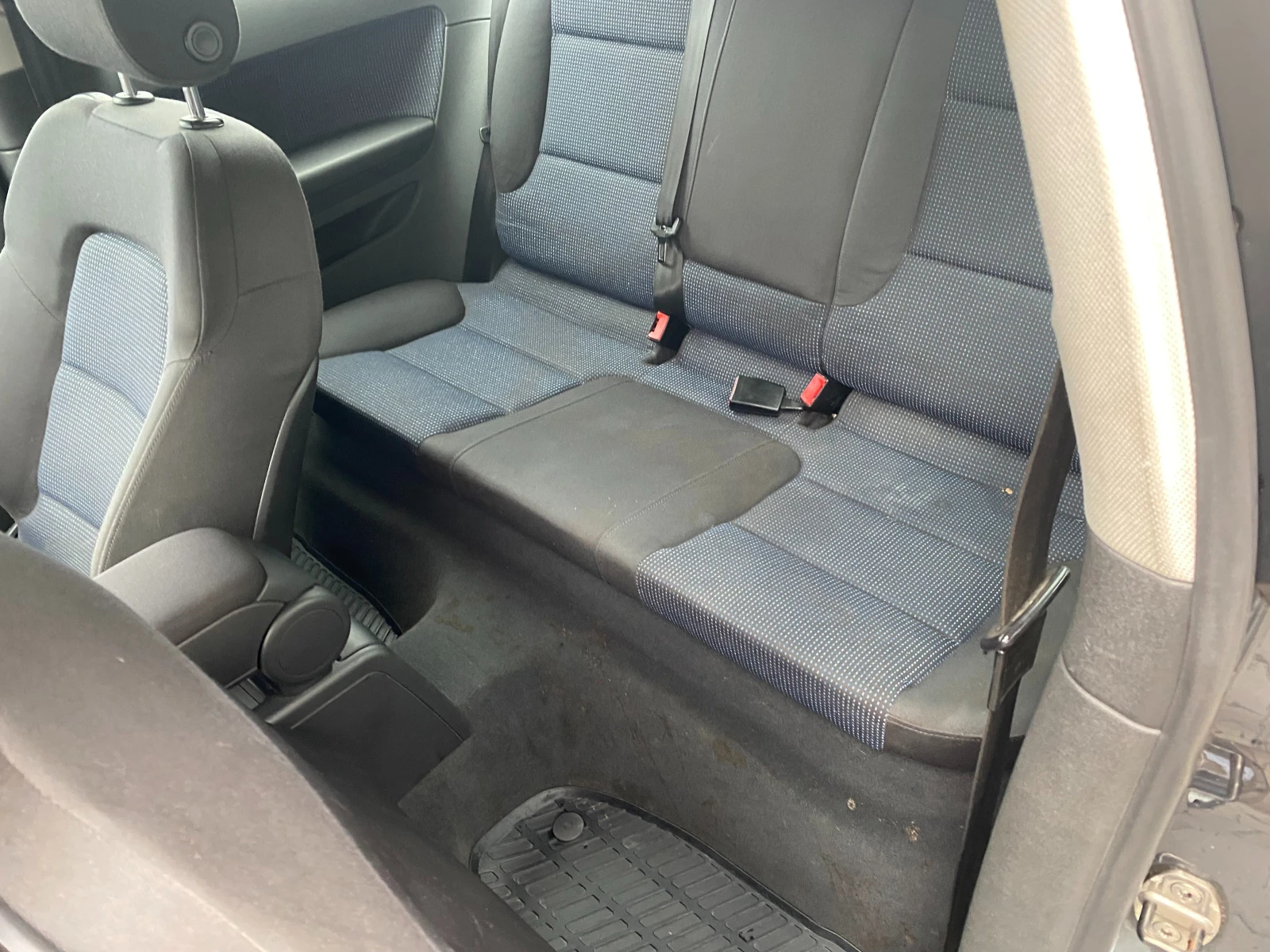 Audi A3 1.6 fsi 102к.с - изображение 9