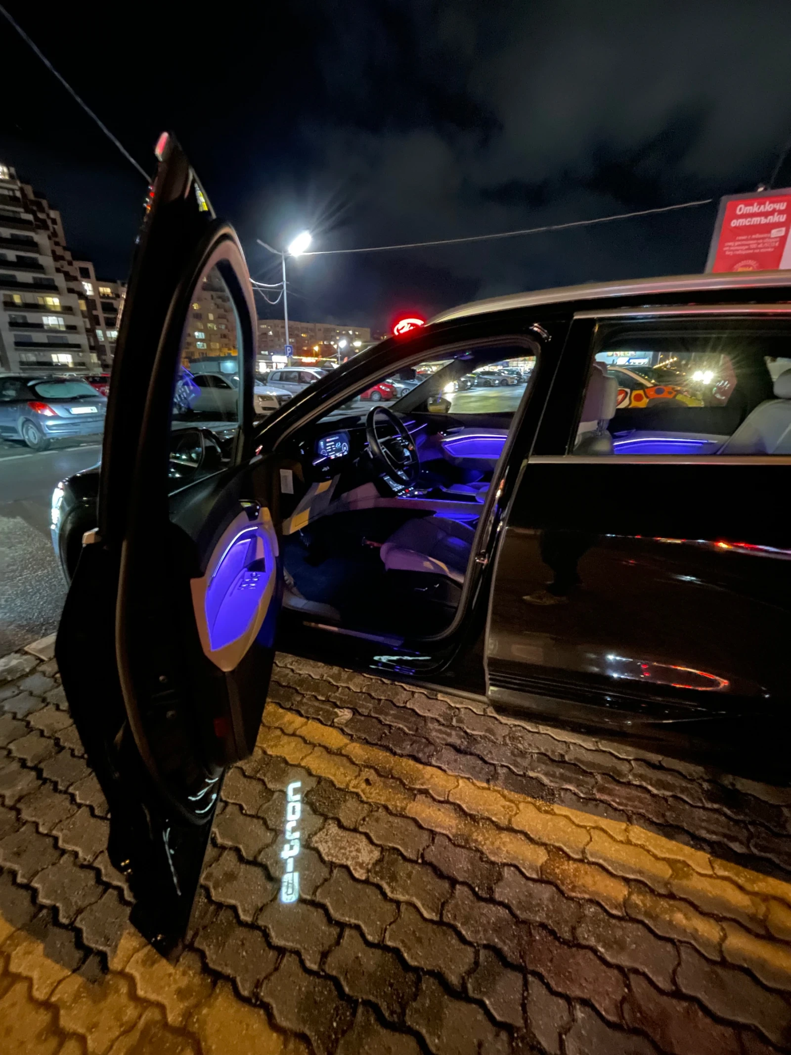 Audi E-Tron Гаранция 10/28 Premium + 92% SOH - изображение 6