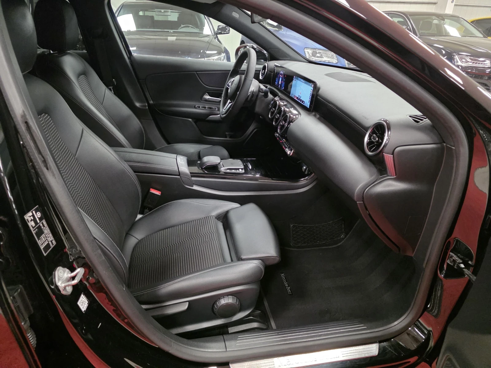 Mercedes-Benz A 220 d | 190hp | DCT 8 | EU6, снимка 13 - Автомобили и джипове - 53752691