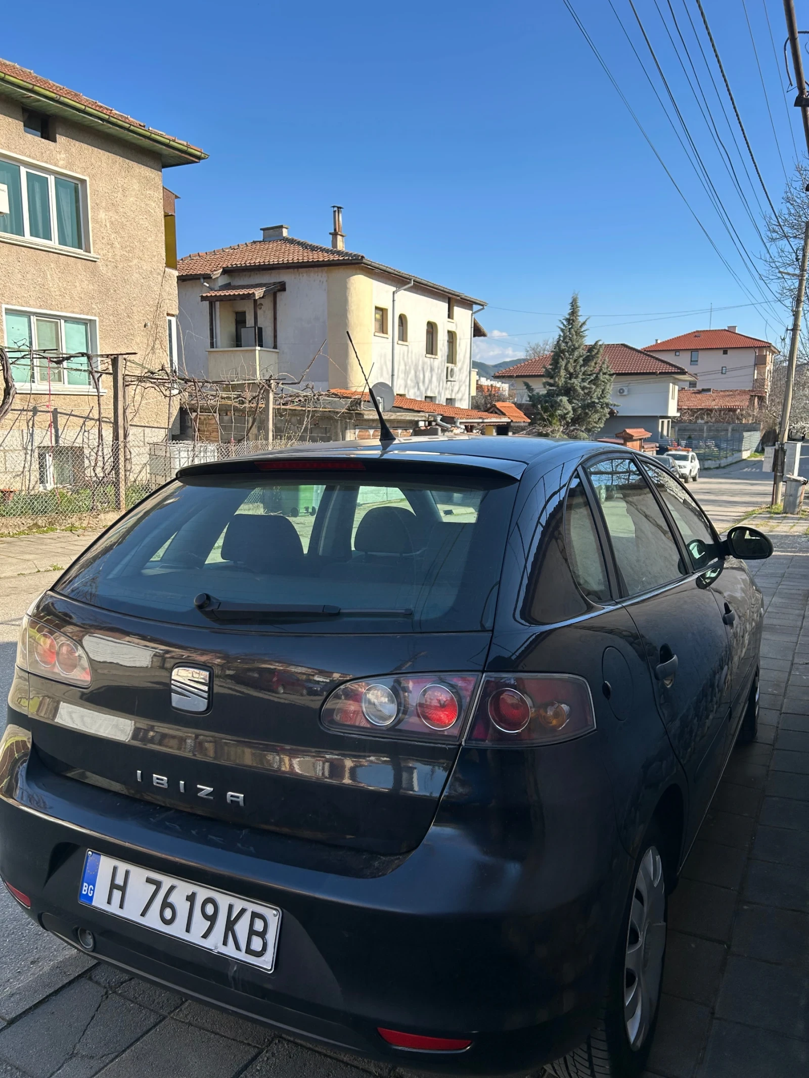 Seat Ibiza GAZ/Benzin, снимка 11 - Автомобили и джипове - 53789525