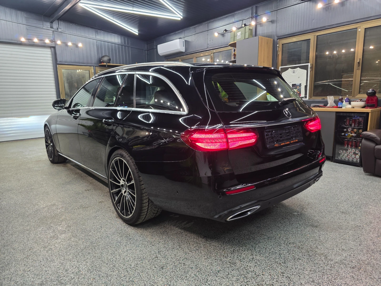 Mercedes-Benz E 220 AMG, снимка 13 - Автомобили и джипове - 53791046