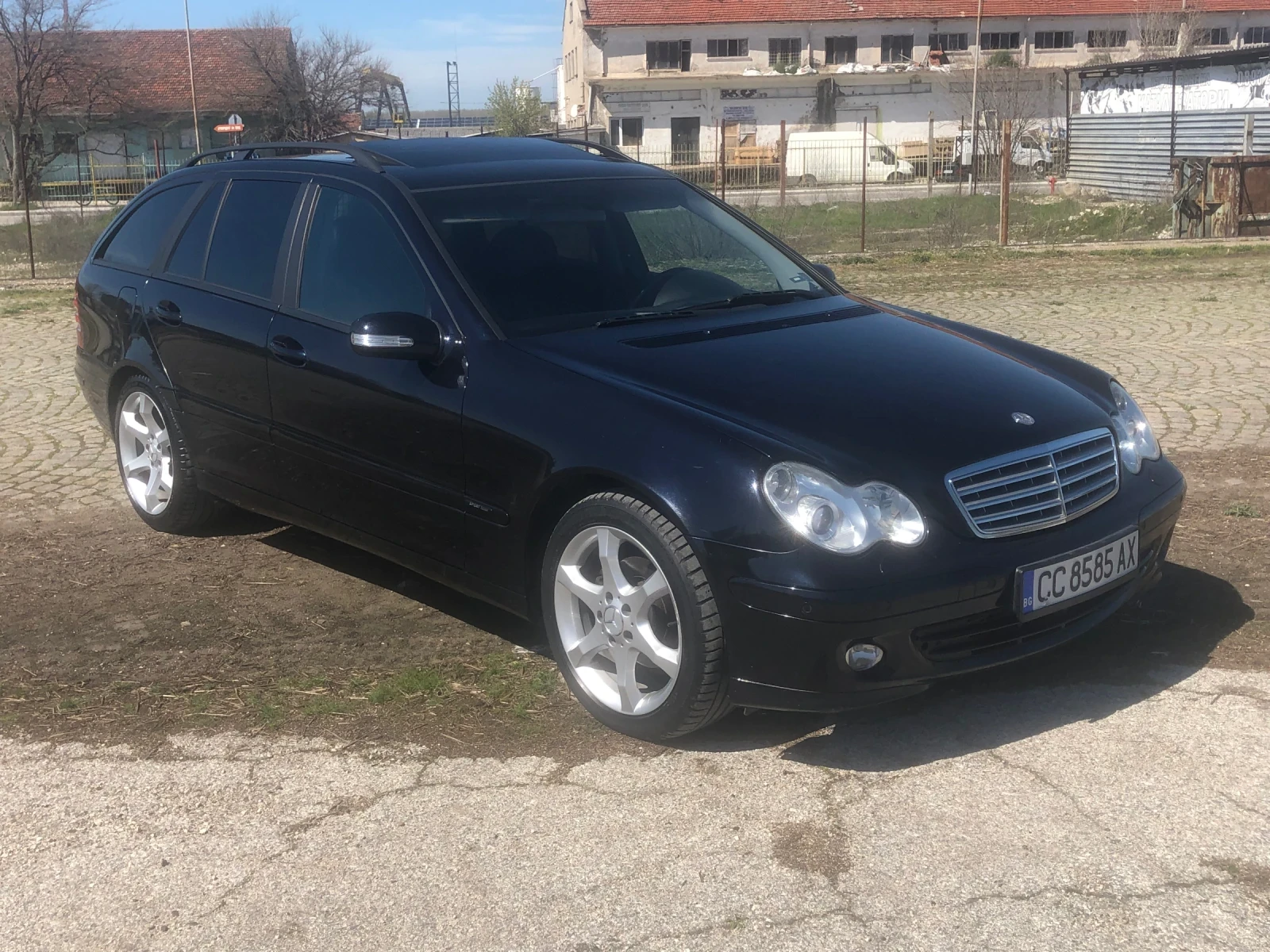 Mercedes-Benz C 180 SPORT Edition, снимка 4 - Автомобили и джипове - 54117520