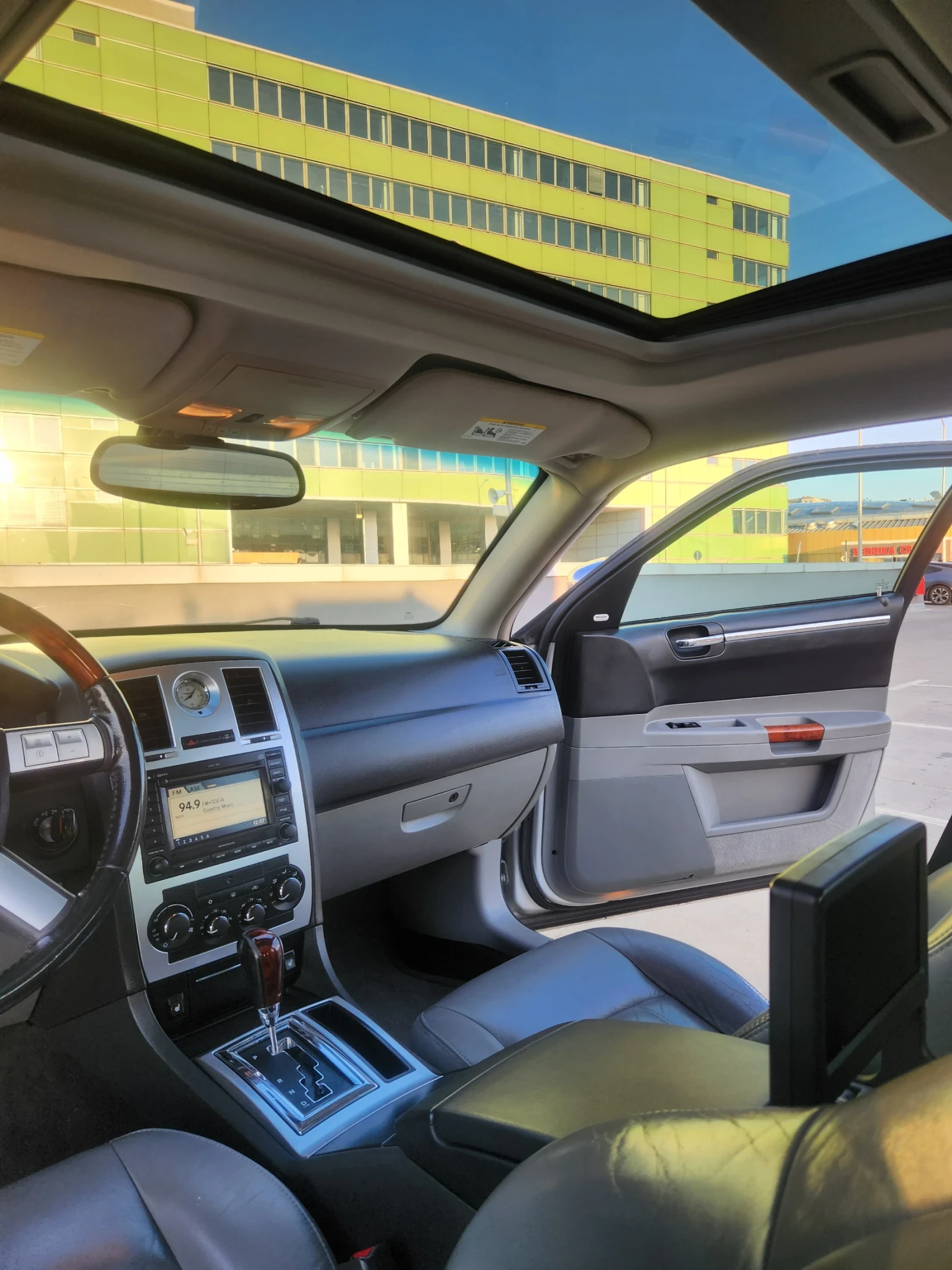 Chrysler 300c HEMI, снимка 9 - Автомобили и джипове - 54128697