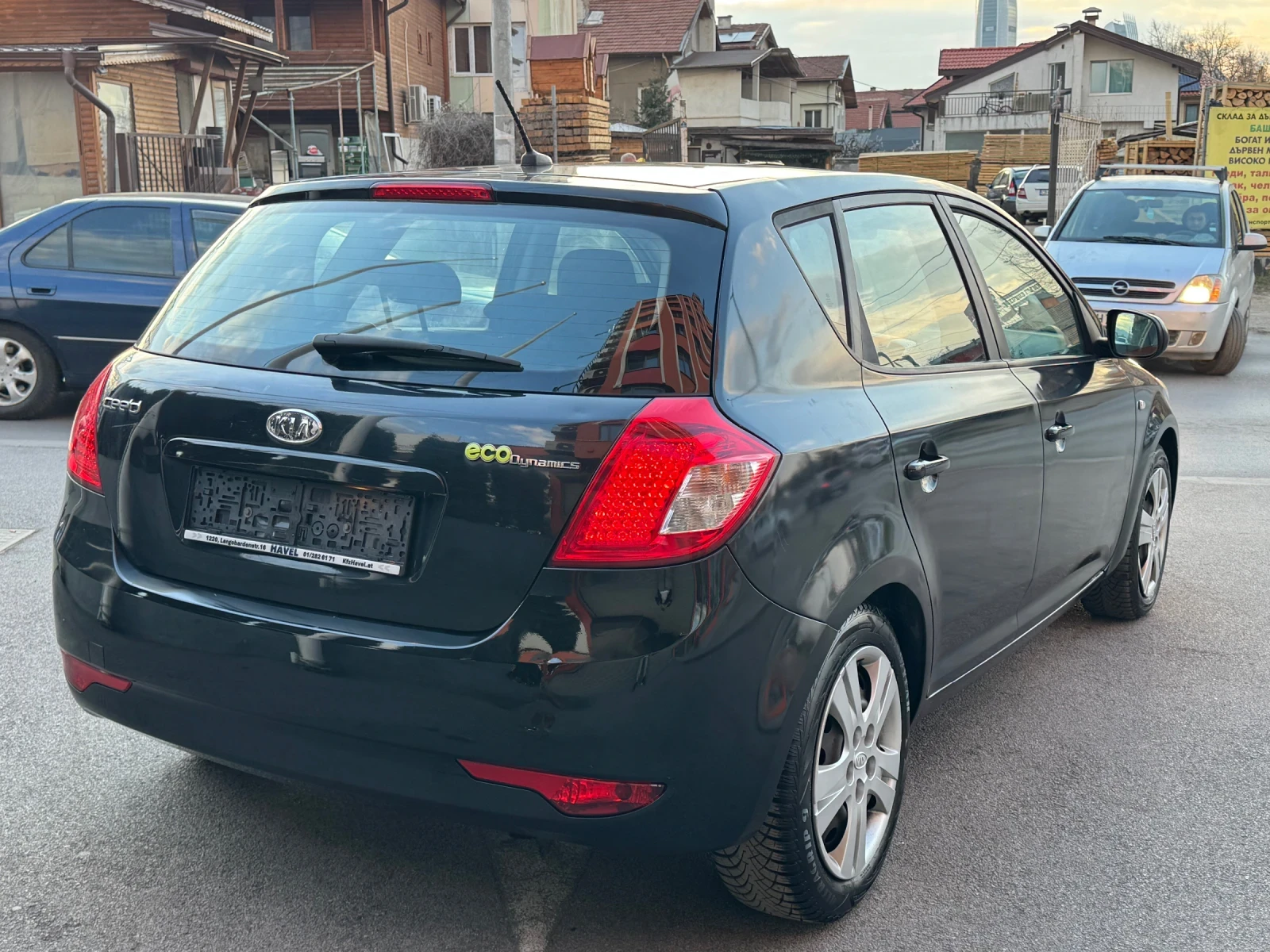 Kia Ceed ECO Dynamics, снимка 4 - Автомобили и джипове - 54129198