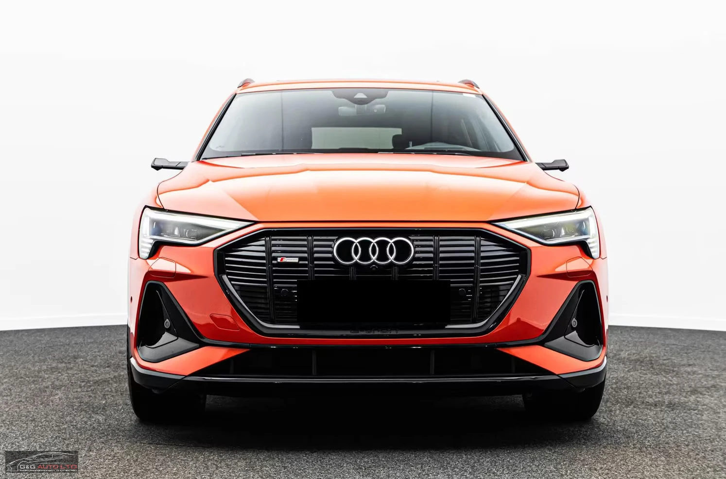 Audi E-Tron SPORTBACK50/313HP/2XSLINE/MATRIX/HUD/PANO/CAM/290z, снимка 2 - Автомобили и джипове - 54136659