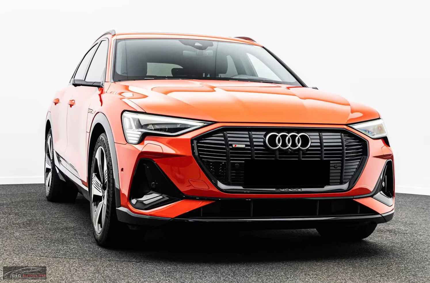 Audi E-Tron SPORTBACK50/313HP/2XSLINE/MATRIX/HUD/PANO/CAM/290z, снимка 6 - Автомобили и джипове - 54136659