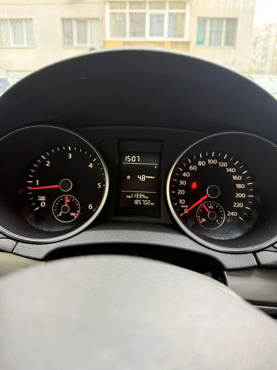 VW Golf 2.0 TDI, снимка 9 - Автомобили и джипове - 54144603