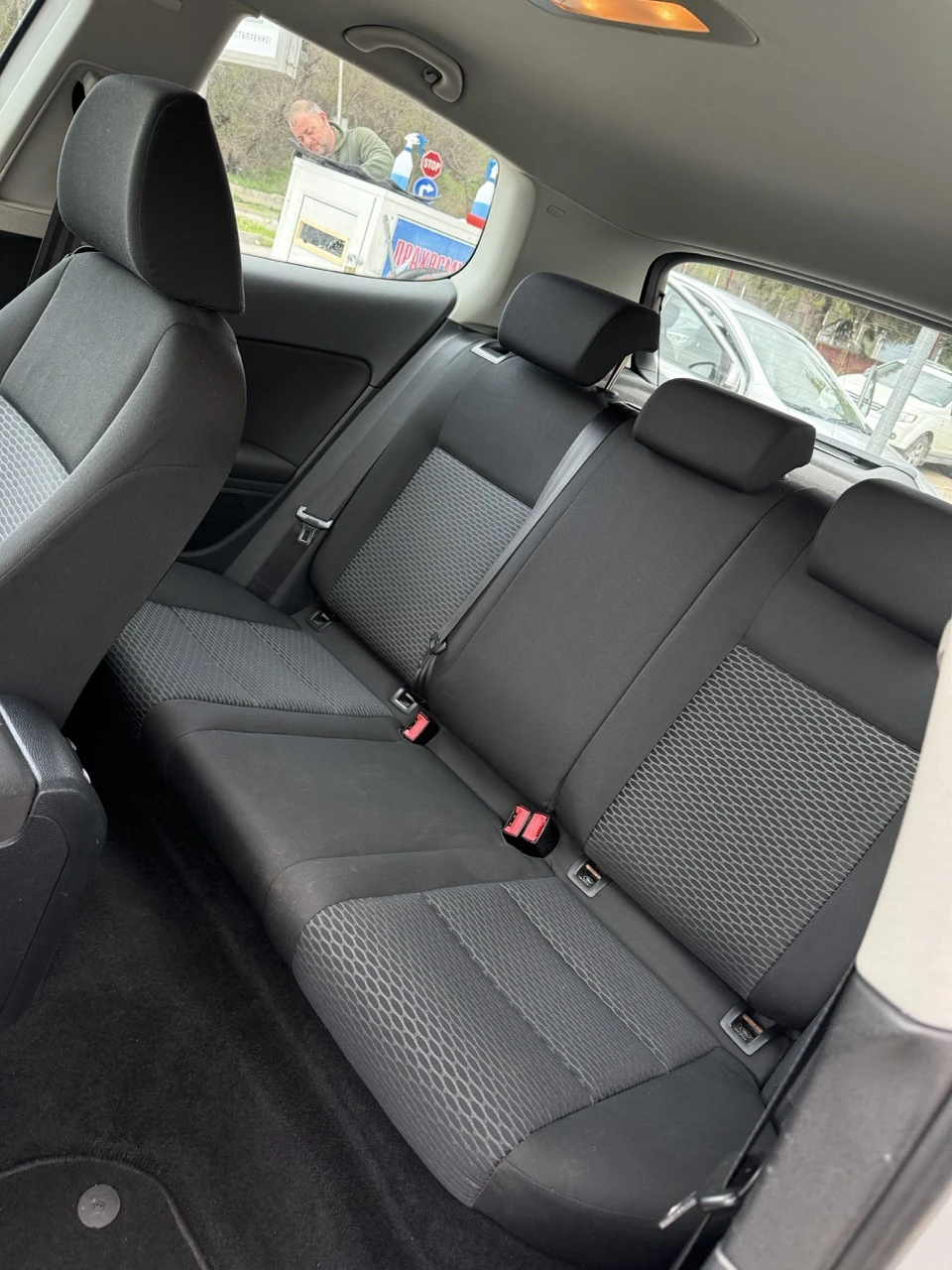 VW Golf 2.0 TDI, снимка 7 - Автомобили и джипове - 54144603