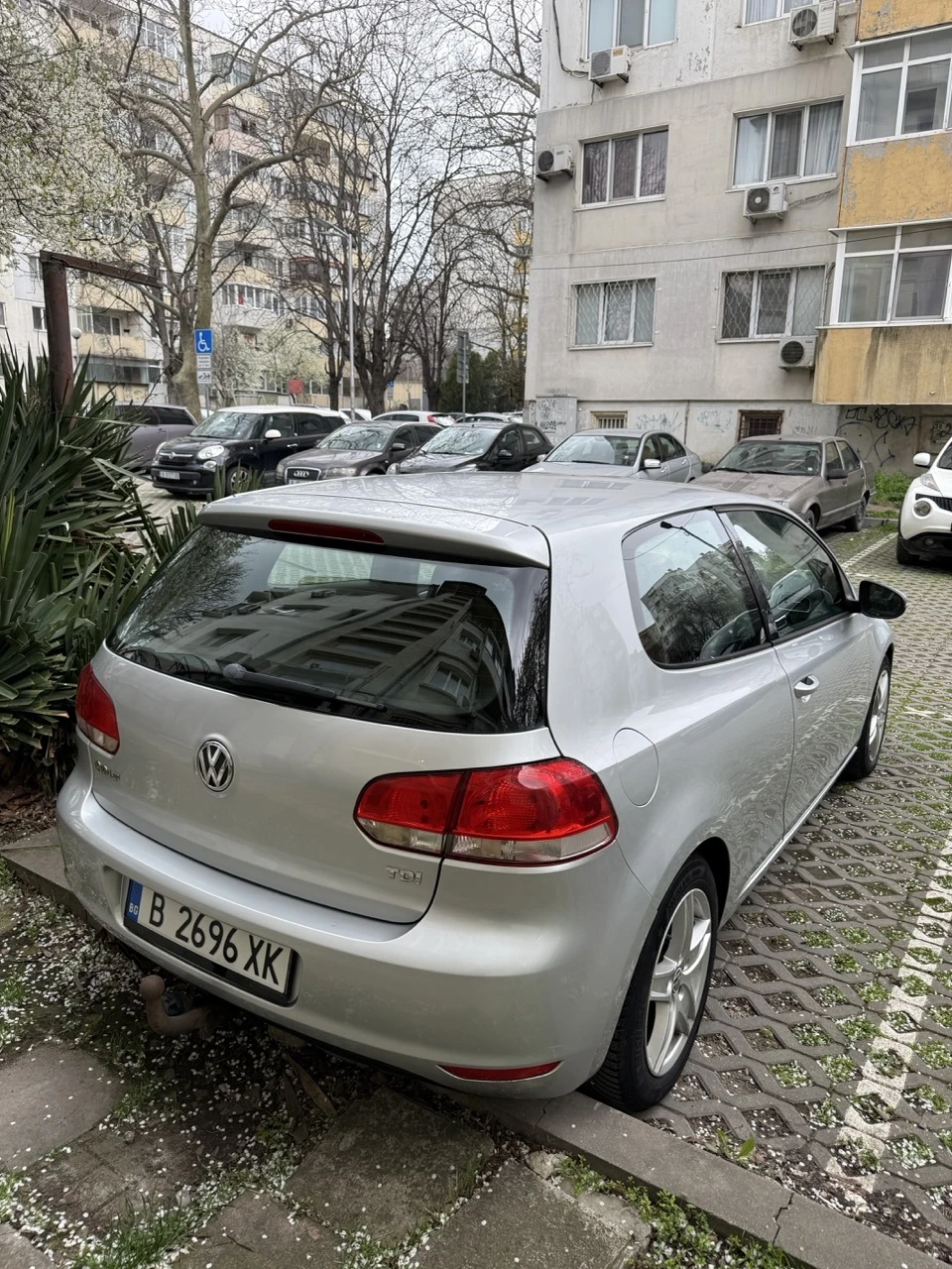VW Golf 2.0 TDI, снимка 3 - Автомобили и джипове - 54144603