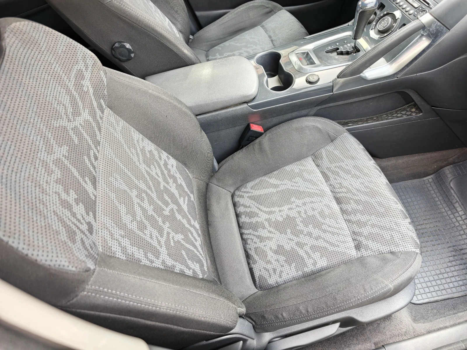 Peugeot 3008 1.6hdi, снимка 8 - Автомобили и джипове - 54226491