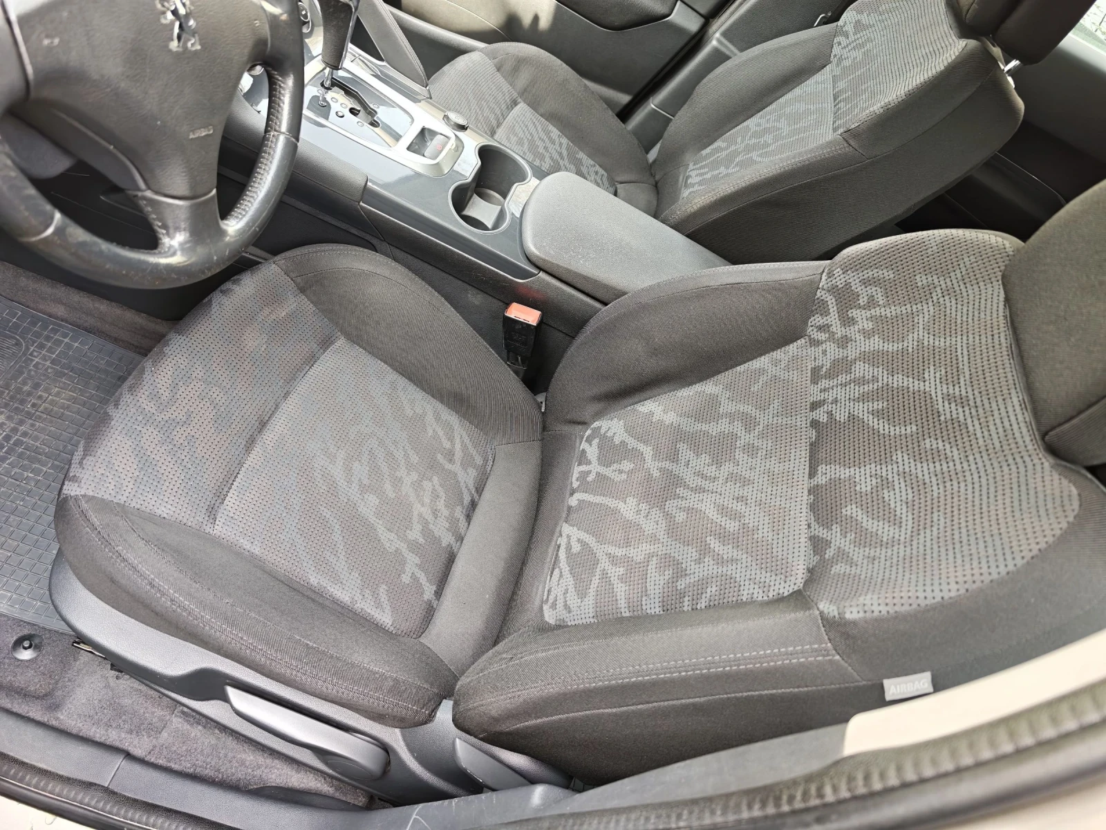 Peugeot 3008 1.6hdi, снимка 12 - Автомобили и джипове - 54226491